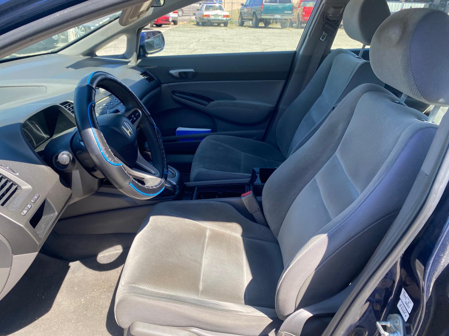 2009 Honda Civic (2HGFA16529H) , AUTOMATIC transmission, located at 44356 Date Ave., Lancaster, CA, 93534, (661) 945-6555, 34.688919, -118.139374 - Photo#3